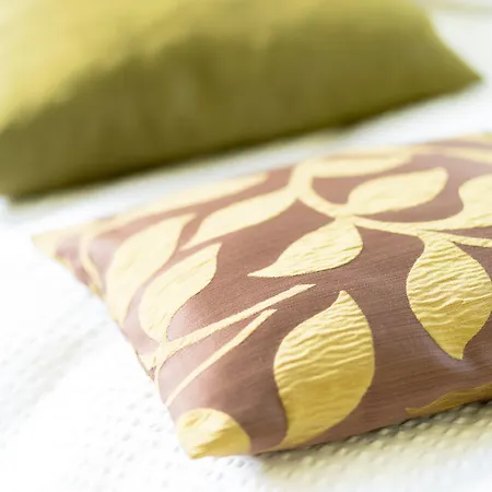 Castel De Daval 4* סייר