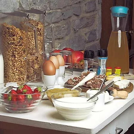 Bed and breakfast Castel De Daval