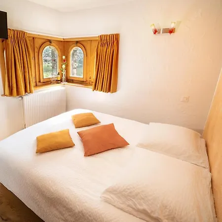 Bed & Breakfast Castel De Daval
