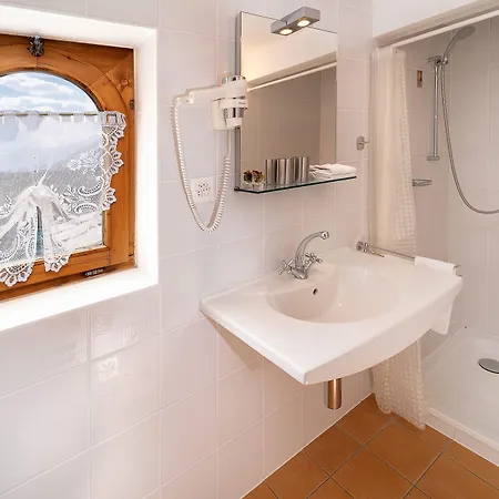 Castel De Daval Bed & Breakfast