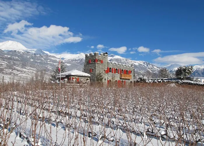 Castel De Daval Bed and Breakfast Σιέρε