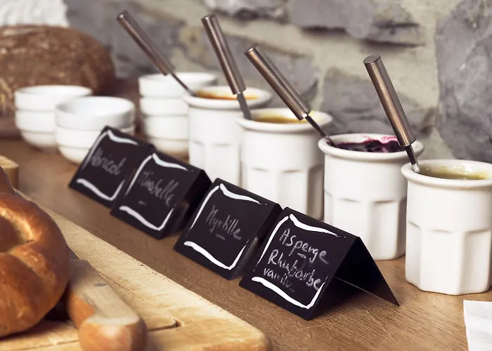 Castel De Daval Oda ve Kahvaltı 4*